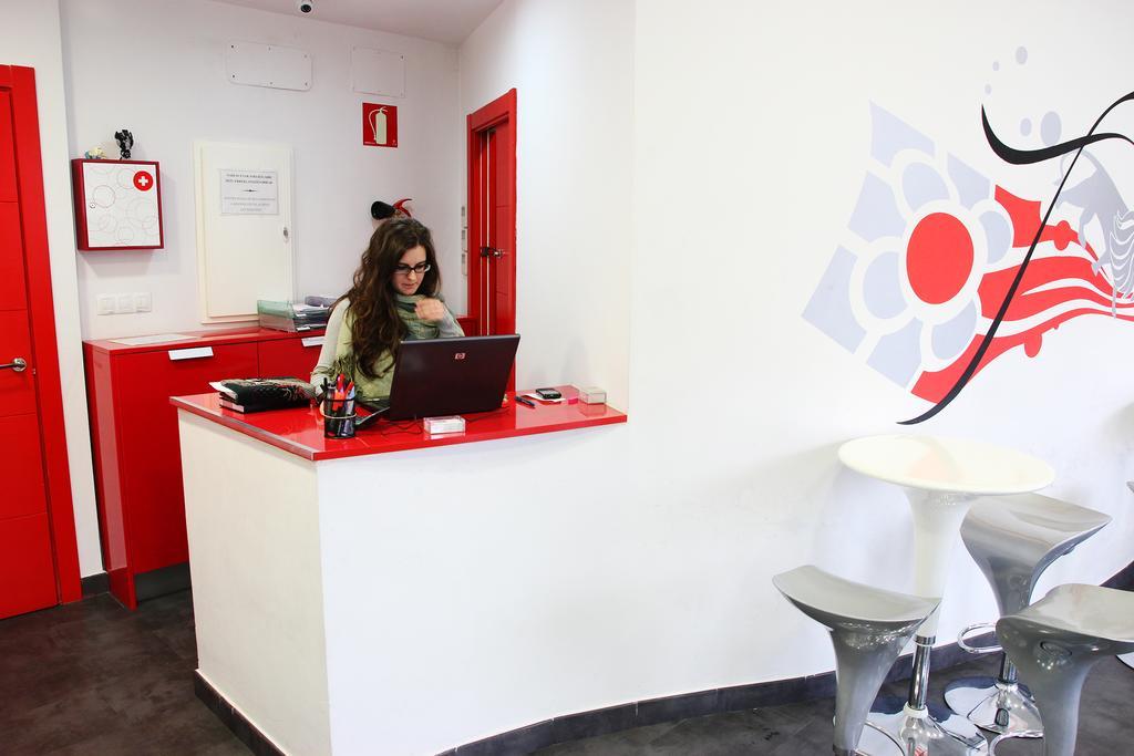 Botxo Gallery - Youth Hostel بلباو المظهر الخارجي الصورة